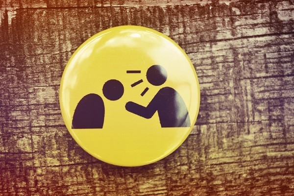 yellow icon with the black little man cry filter